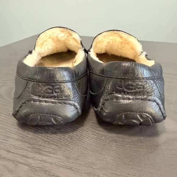 UGG Men’s Ascot Loafer Slipper Size 11 Black - Picture 5 of 9